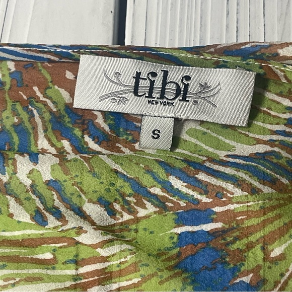 Tibi Silk Off The Shoulder Wrap Style Printed Blouse Size S - Picture 6 of 9